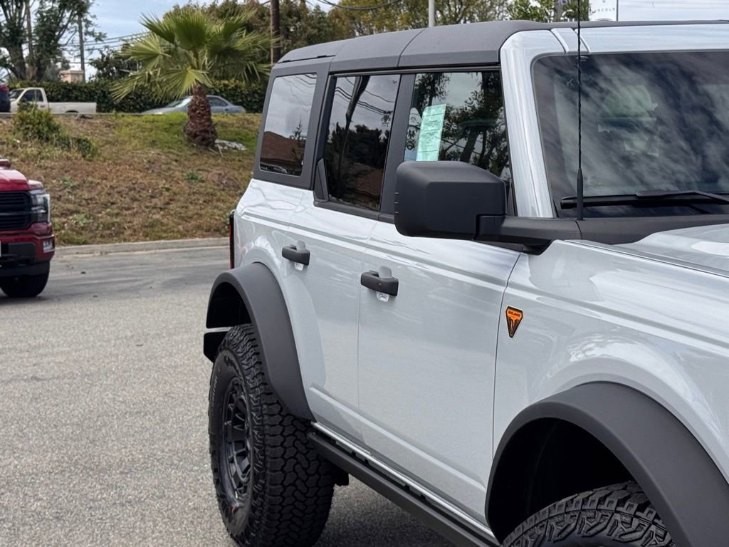 New 2026 Ford Bronco Badlands image 5