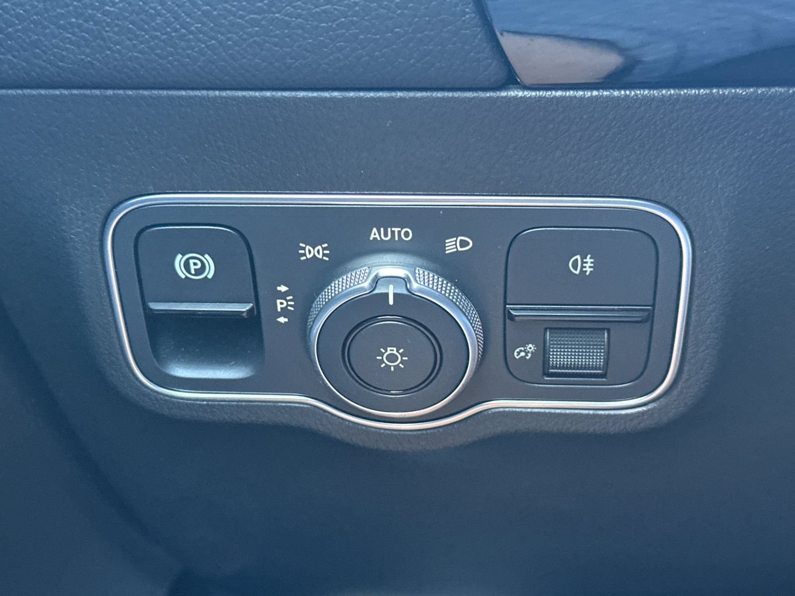 Certified 2023 Mercedes-Benz GLA 250 image 30