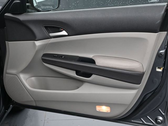 Used 2009 Honda Accord LX-P image 11