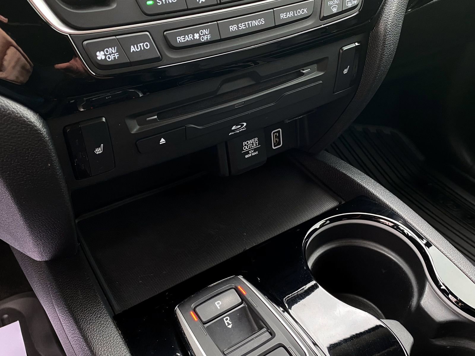 Used 2019 Honda Pilot Touring image 17