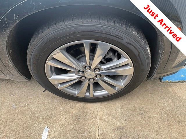 Used 2023 Cadillac XT6 Premium Luxury w/ Technology Package FWD image 19