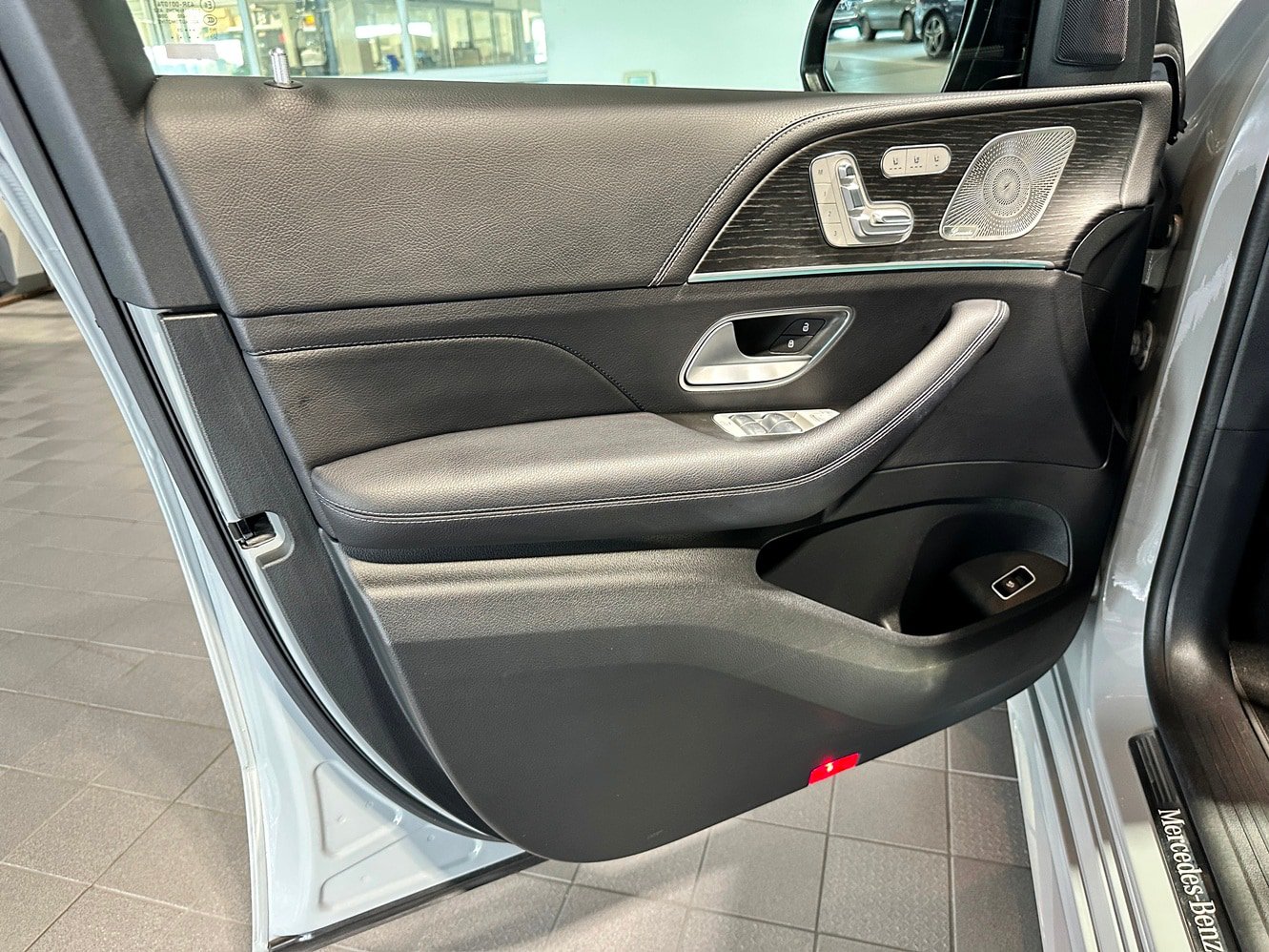Certified 2024 Mercedes-Benz GLE 350 4MATIC image 11
