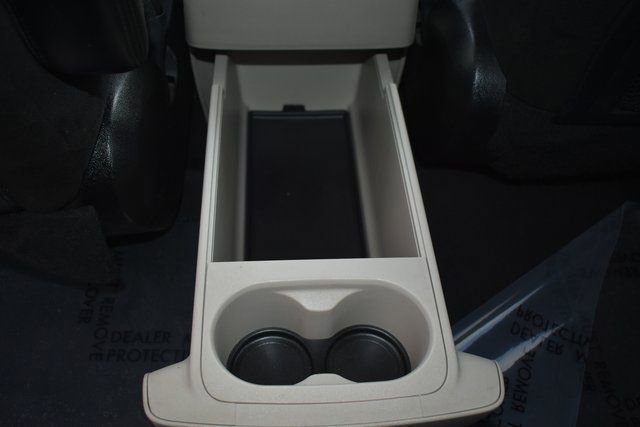 Used 2013 Dodge Grand Caravan SXT w/ Rear Park Assist Pkg image 31