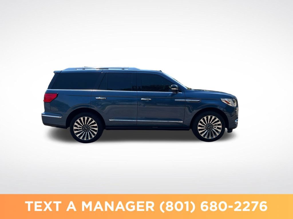Used 2019 Lincoln Navigator Reserve AWD/4WD image 5