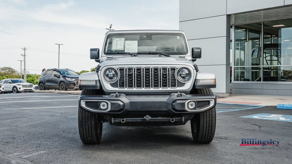 Used 2024 Jeep Wrangler Unlimited Sahara AWD/4WD image 6