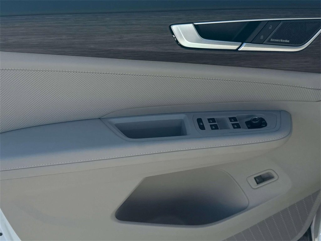 New 2026 Volkswagen Atlas SEL Premium R-Line image 13