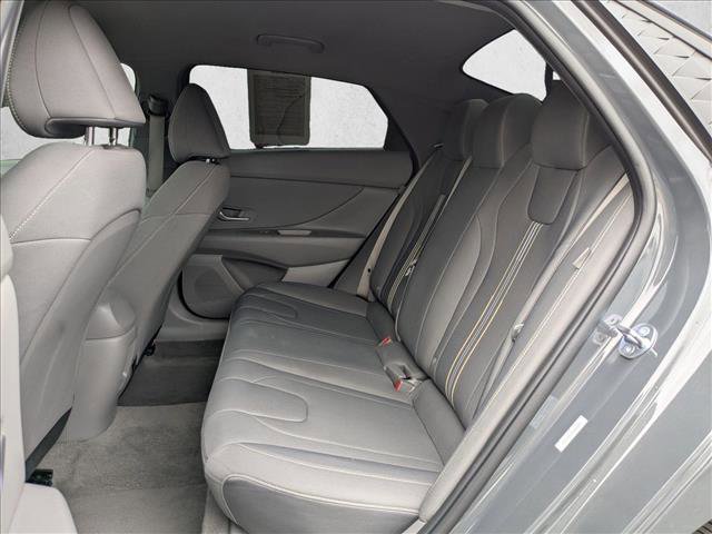 Used 2025 Hyundai Elantra Sport FWD image 15