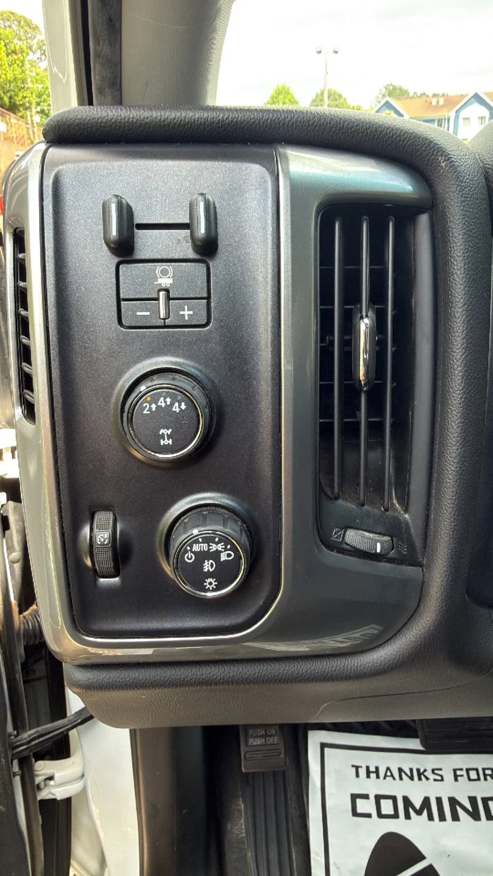 Used 2019 Chevrolet Silverado 2500 LT AWD/4WD image 18