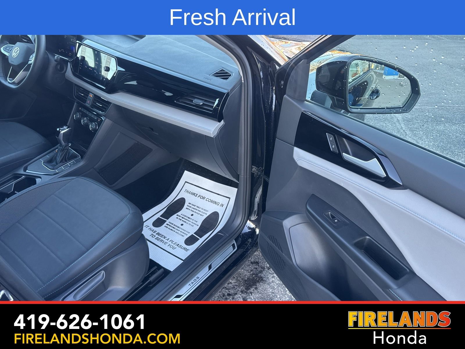 Used 2024 Volkswagen Taos SE image 33