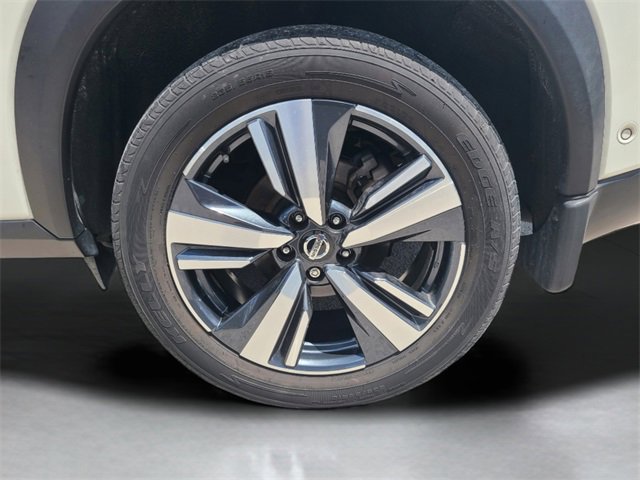 Used 2021 Nissan Rogue Platinum image 13