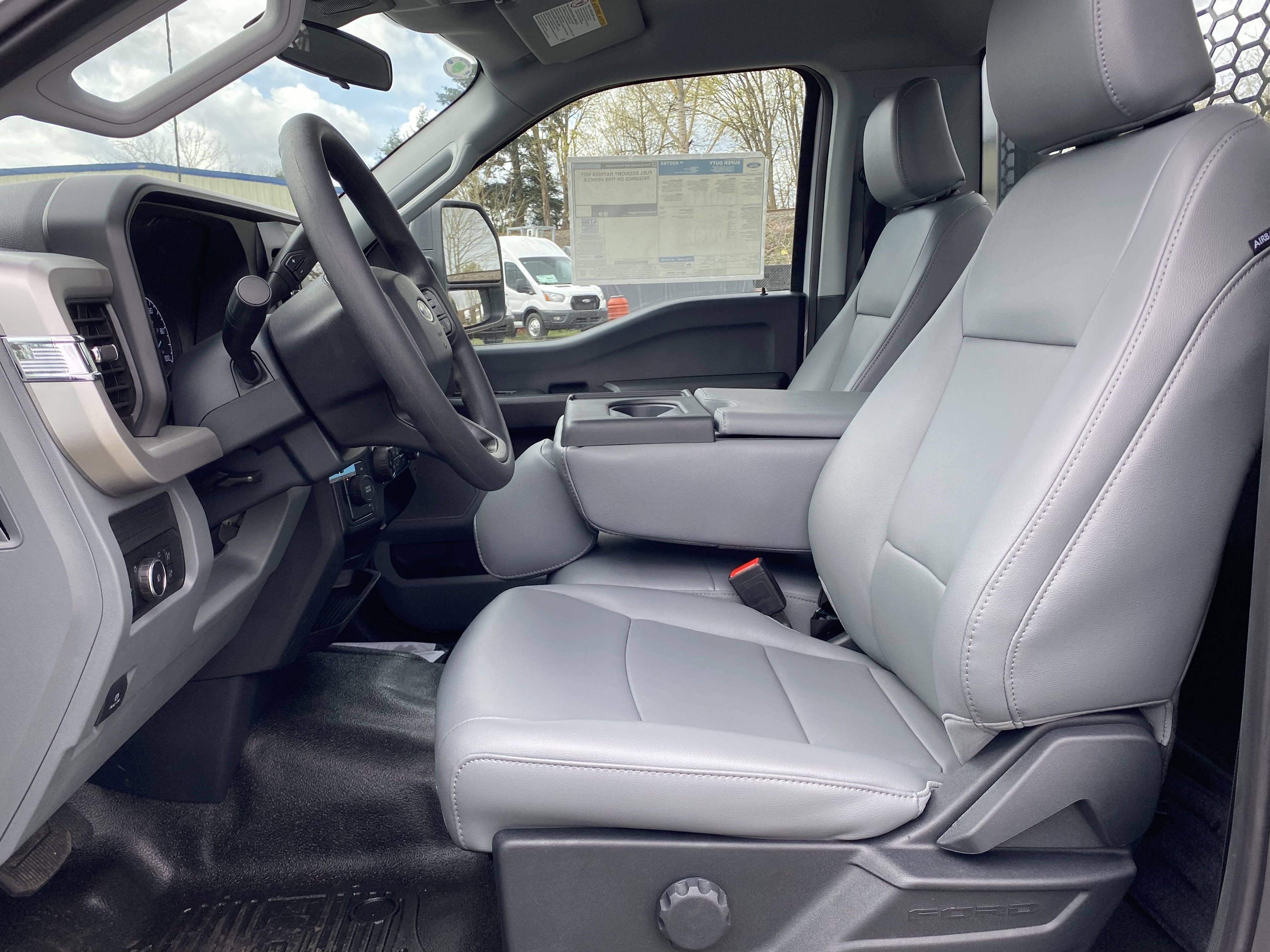 New 2025 Ford F450 XL w/ XL Chrome Package image 11