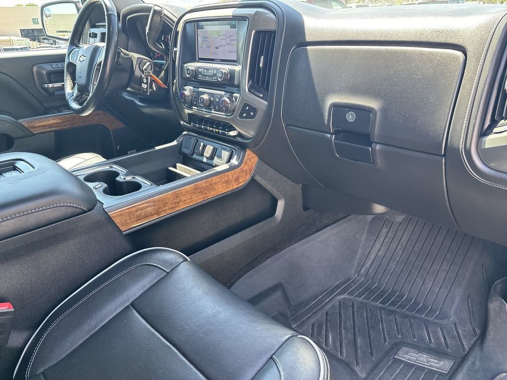 Used 2017 Chevrolet Silverado 1500 High Country w/ High Desert Package AWD/4WD image 32