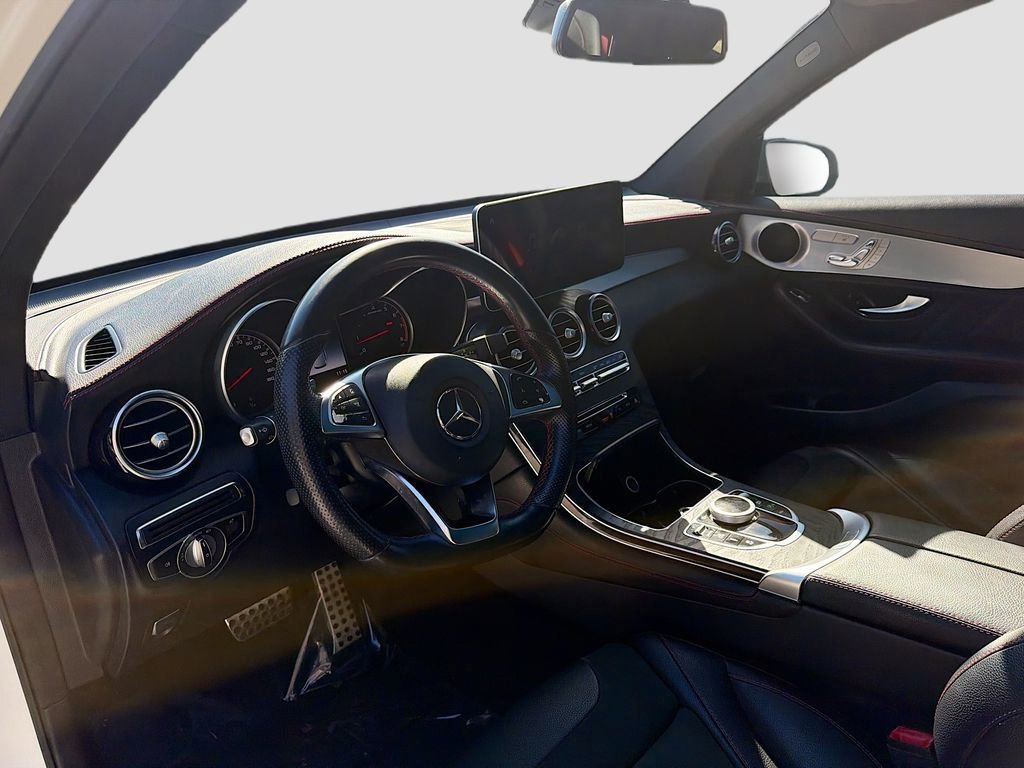 Used 2019 Mercedes-Benz GLC 43 AMG 4MATIC image 2