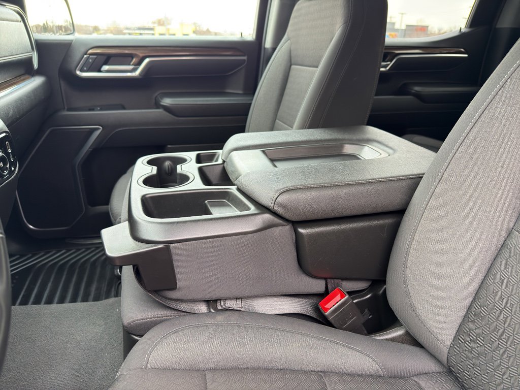 Used 2025 Chevrolet Silverado 1500 LT AWD/4WD image 15