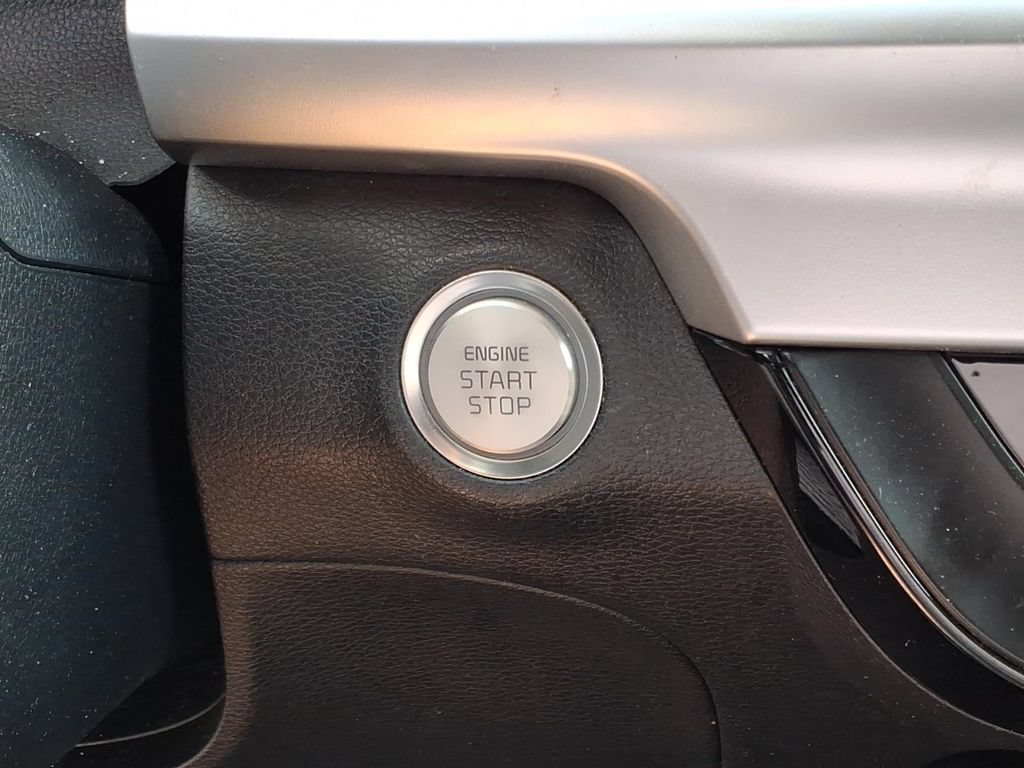 Used 2020 Kia Telluride LX FWD image 10