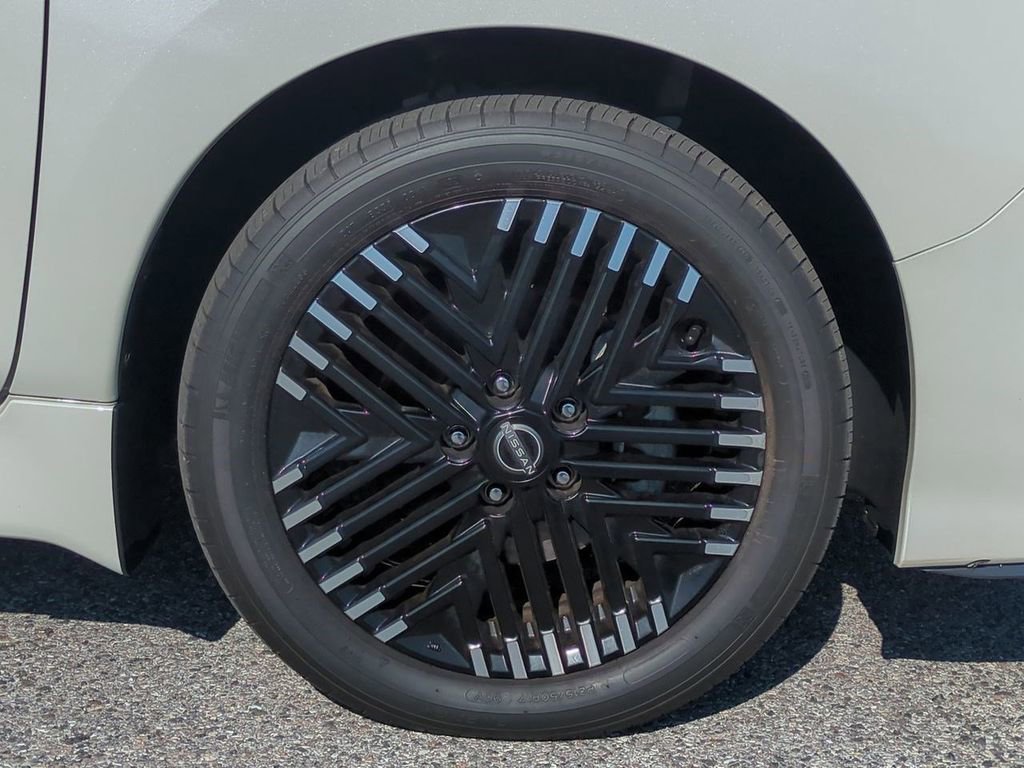 Certified 2023 Nissan Leaf SV Plus image 11