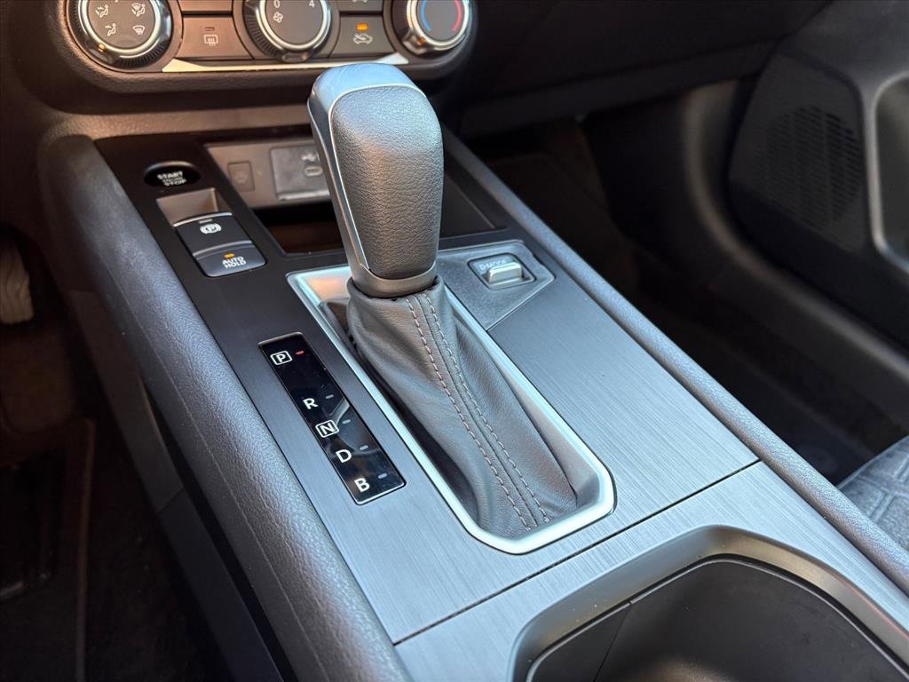 Used 2025 Nissan Kicks SV w/ Charging Package image 24