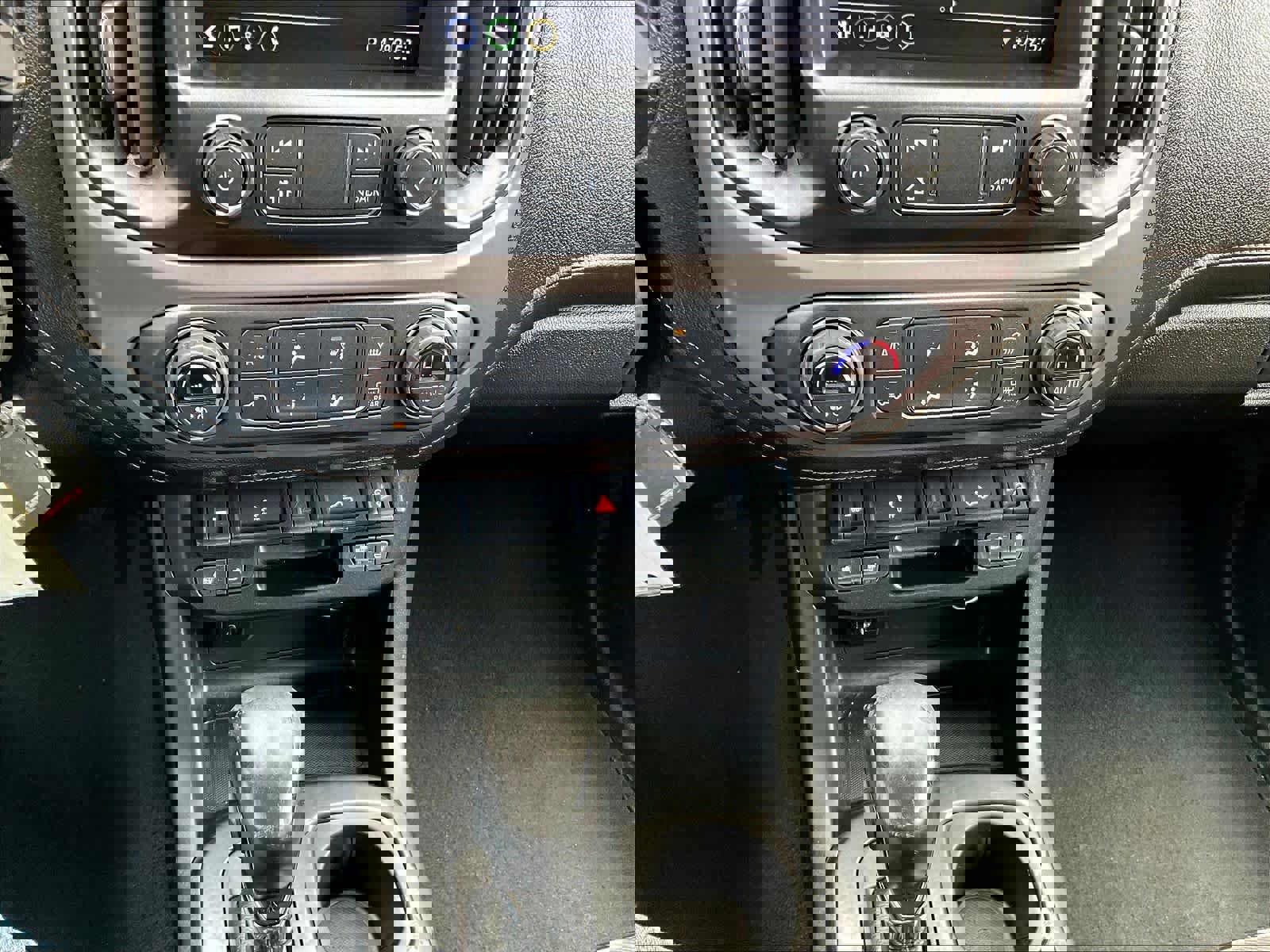 Used 2022 GMC Canyon AT4 w/ Trailering Package AWD/4WD image 27