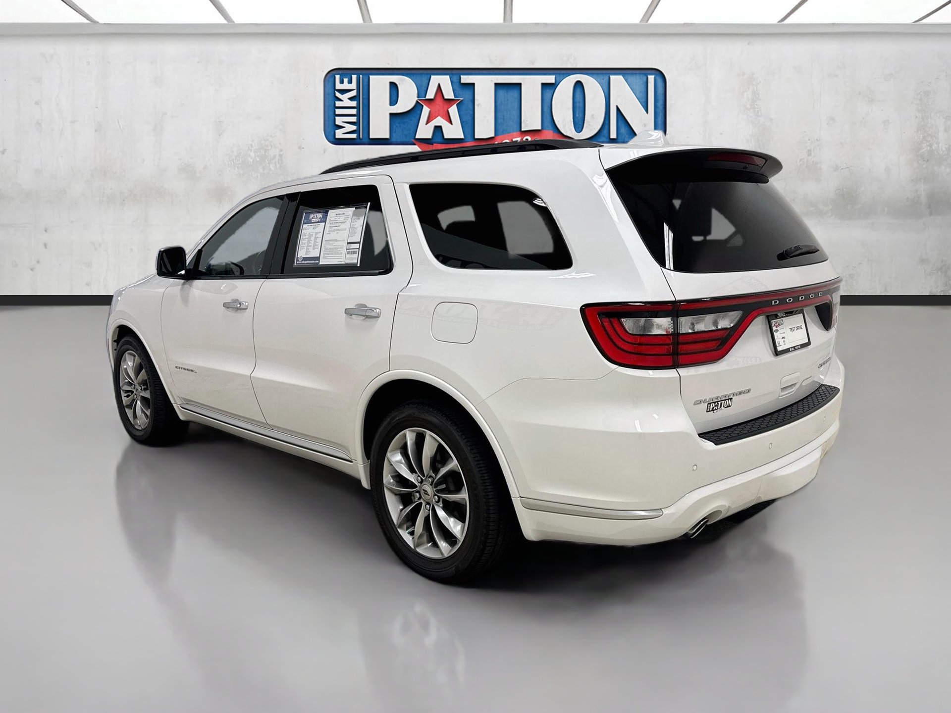 Used 2021 Dodge Durango Citadel w/ Premium Entertainment Group RWD image 5