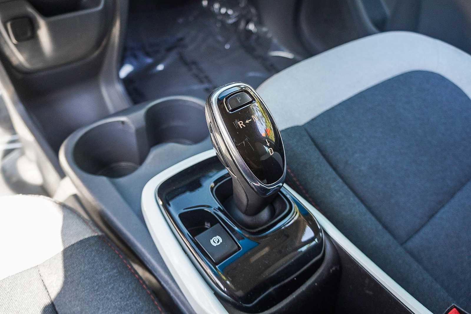 Used 2019 Chevrolet Bolt LT FWD image 21