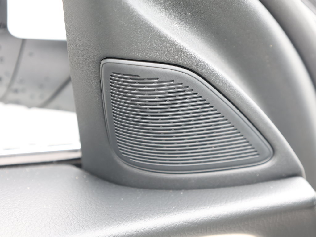 Used 2023 Mercedes-Benz C 300 Sedan image 16