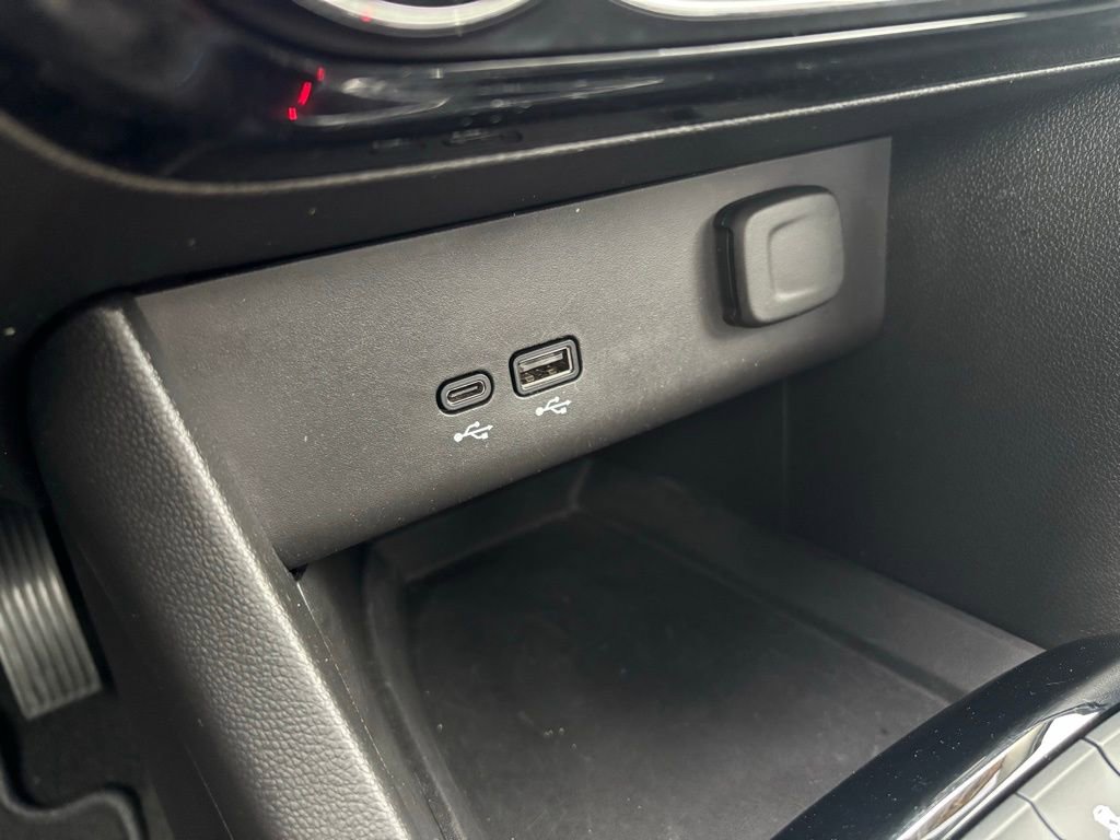 Used 2025 Buick Encore GX Sport Touring image 25