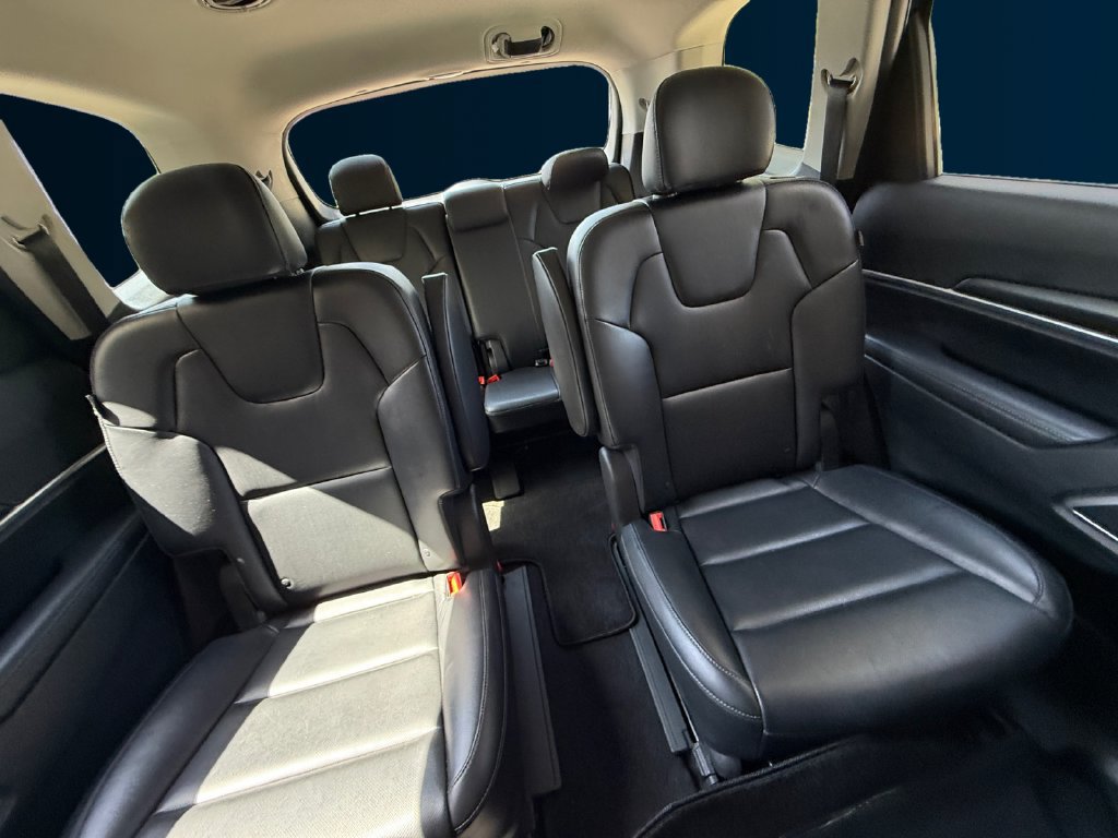 Used 2025 Kia Telluride S AWD/4WD image 18