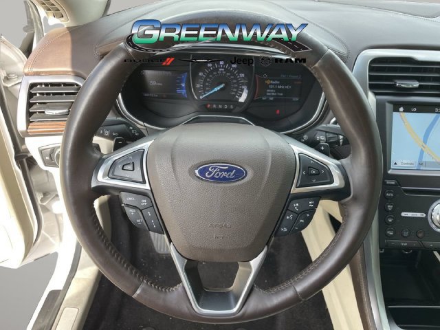 Used 2017 Ford Fusion Platinum FWD image 27