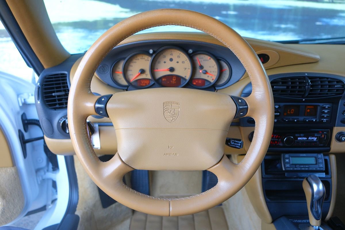 Used 1999 Porsche 911 Carrera RWD image 15