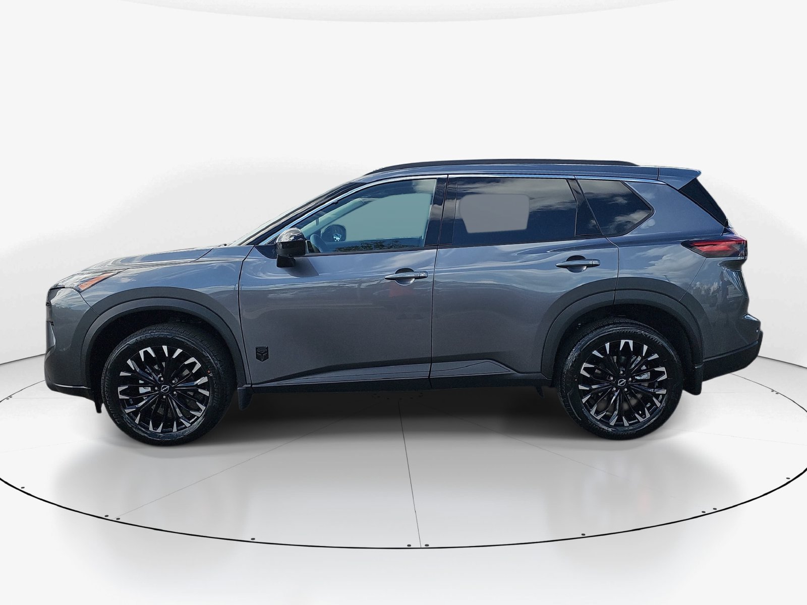 New 2027 Nissan Rogue Dark Armor FWD image 9