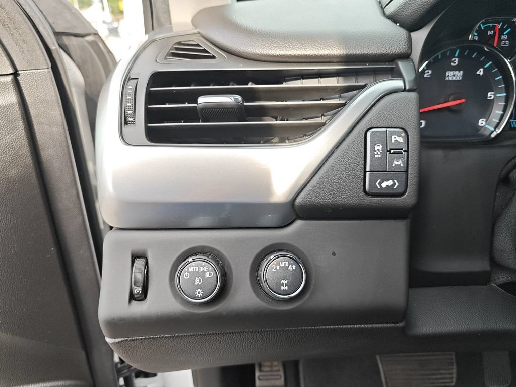 Used 2020 Chevrolet Tahoe LT AWD/4WD image 34