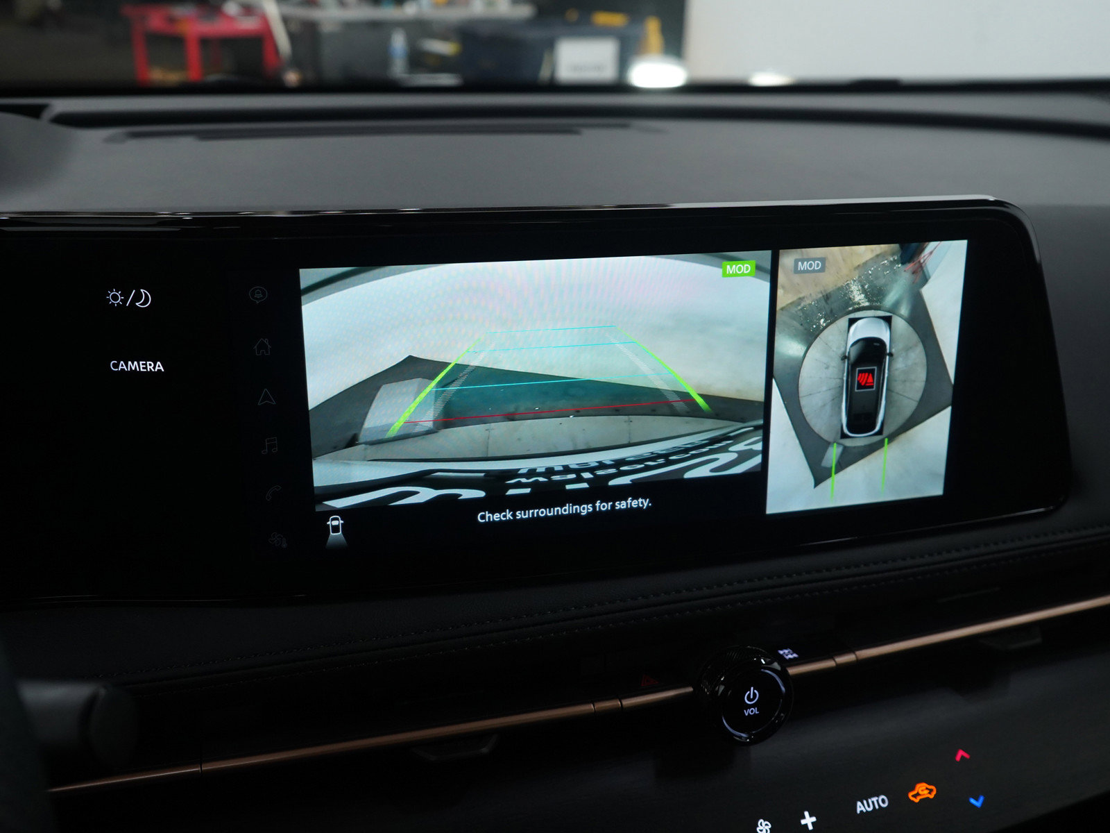 Used 2024 Nissan Ariya AWD image 23