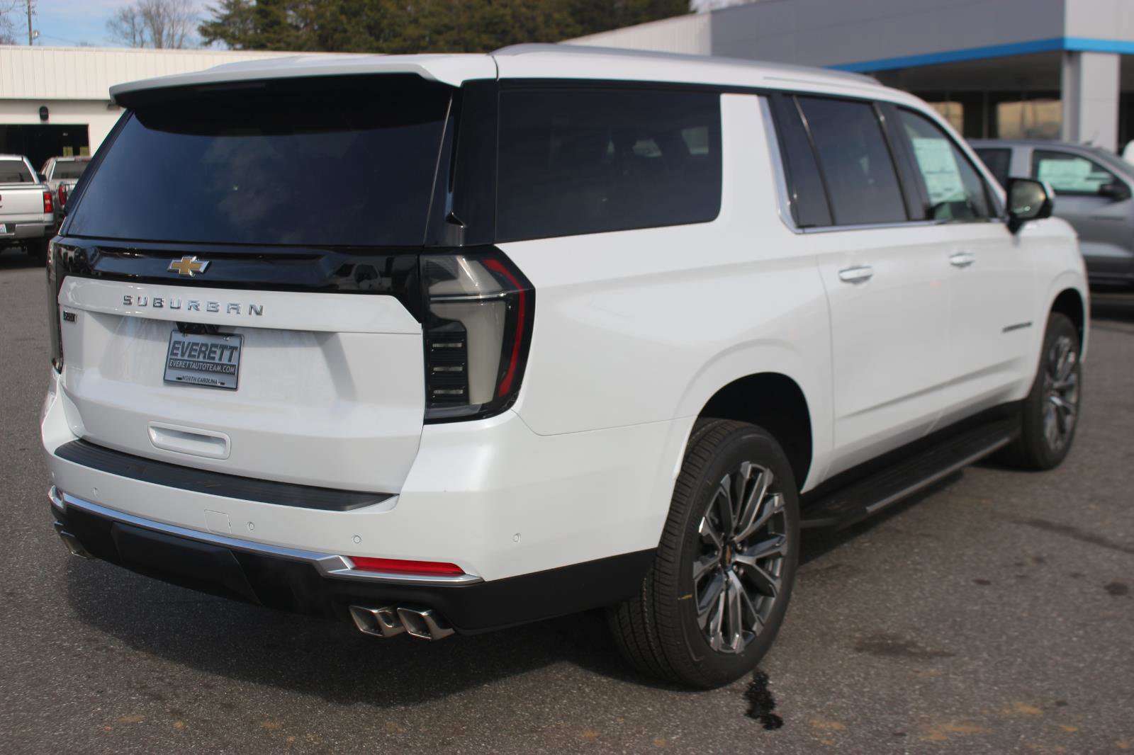 New 2026 Chevrolet Suburban High Country w/ Sun And Tow Package image 7