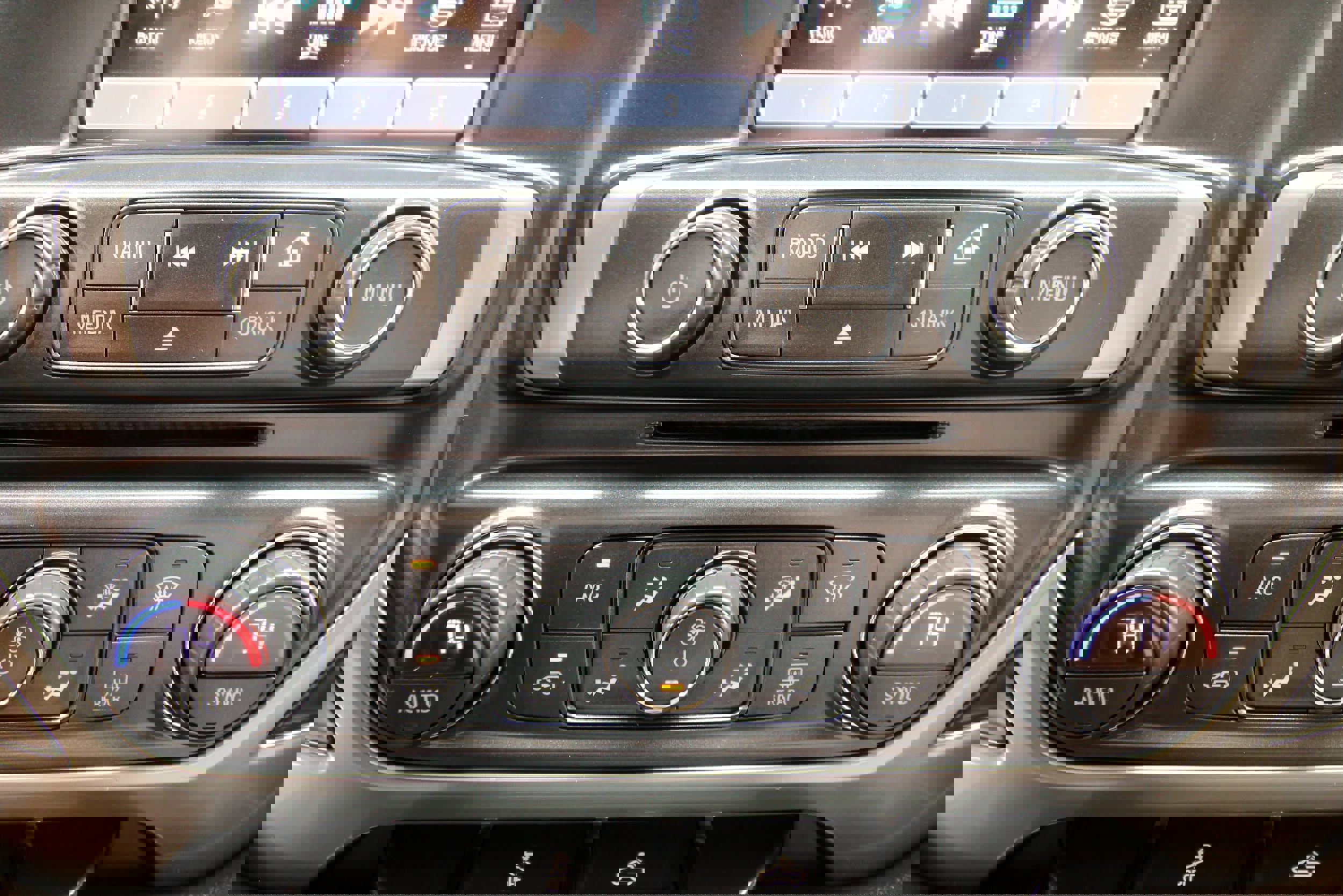 Used 2018 Chevrolet Silverado 1500 LT w/ Texas Edition image 31