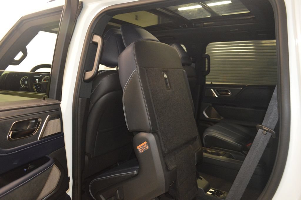 New 2026 INFINITI QX80 4WD w/ Sport Exterior Package image 40