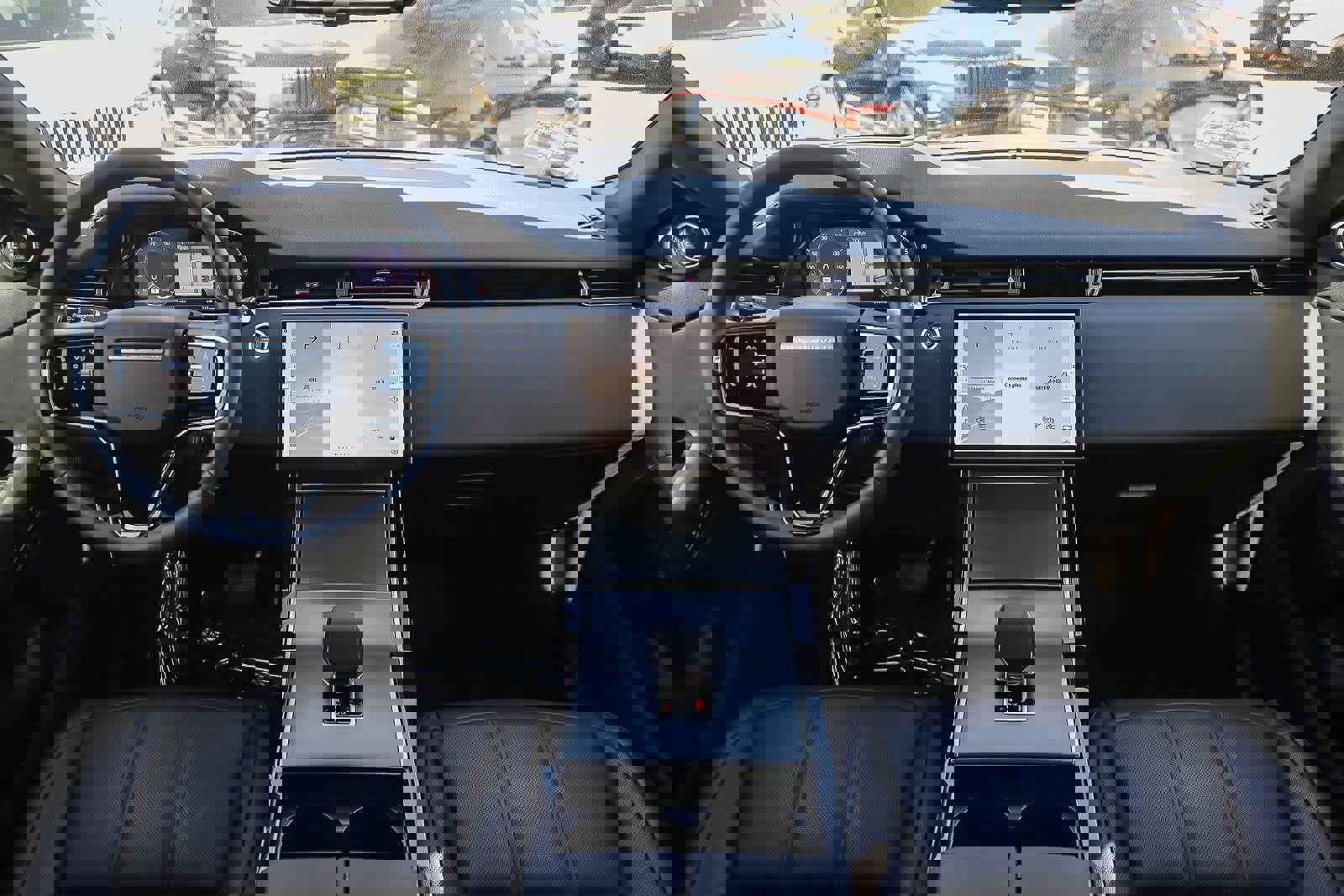 Used 2026 Land Rover Range Rover Evoque S image 12