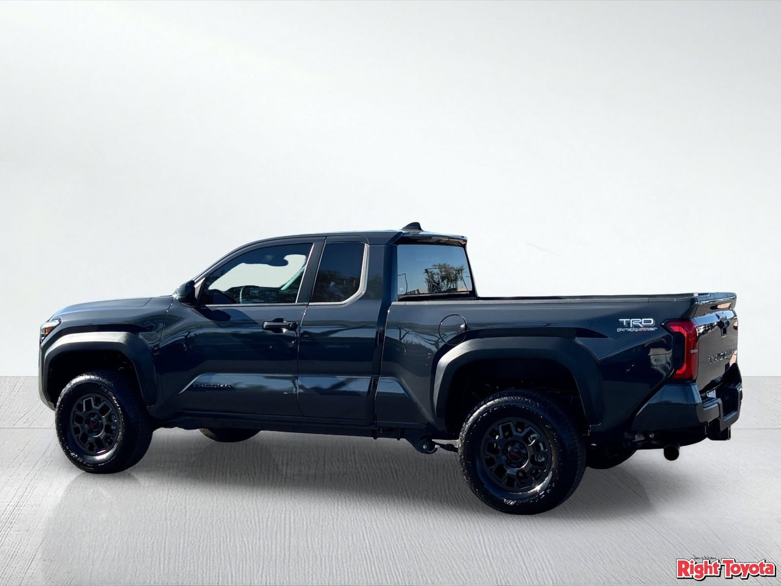 Certified 2025 Toyota Tacoma PreRunner RWD image 5