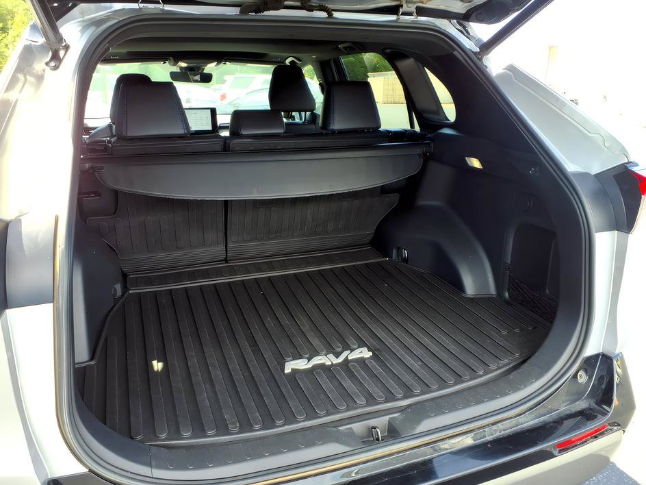 Certified 2023 Toyota RAV4 XSE AWD/4WD image 5
