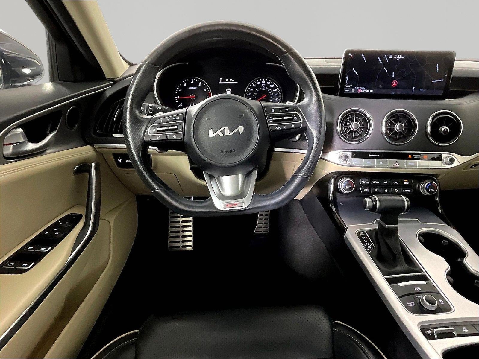Used 2022 Kia Stinger GT1 AWD/4WD image 8