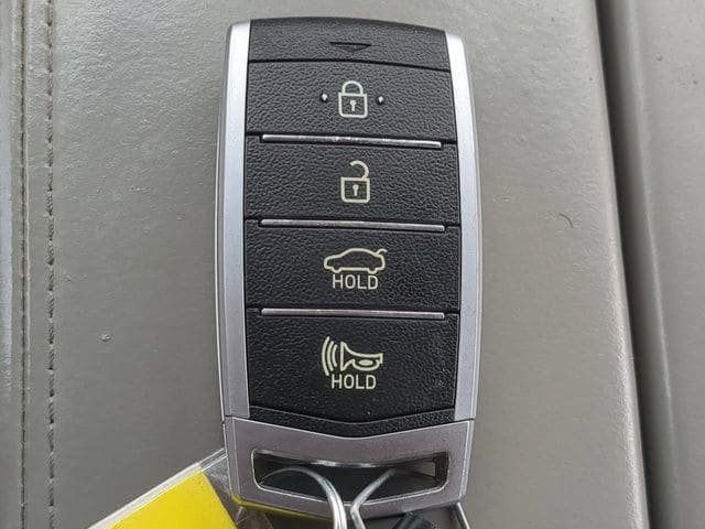 Used 2018 Genesis G80 3.8 w/ Option Group 03 AWD/4WD image 28