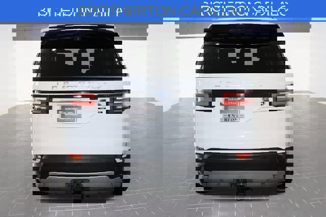 Used 2018 Land Rover Discovery HSE Luxury AWD/4WD image 4