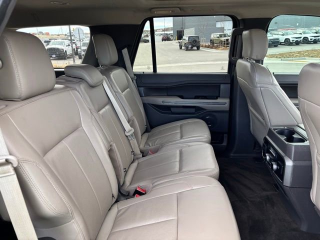Used 2020 Ford Expedition XLT w/ Equipment Group 202A image 24