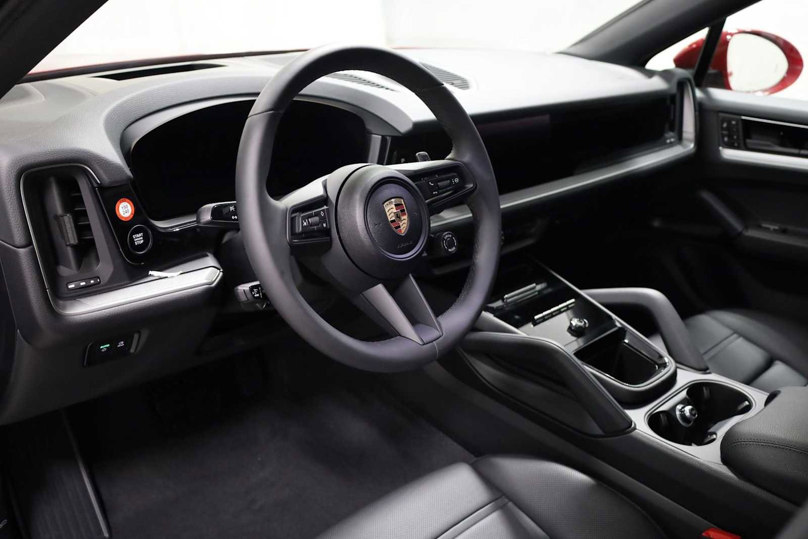 New 2025 Porsche Cayenne Coupe image 4