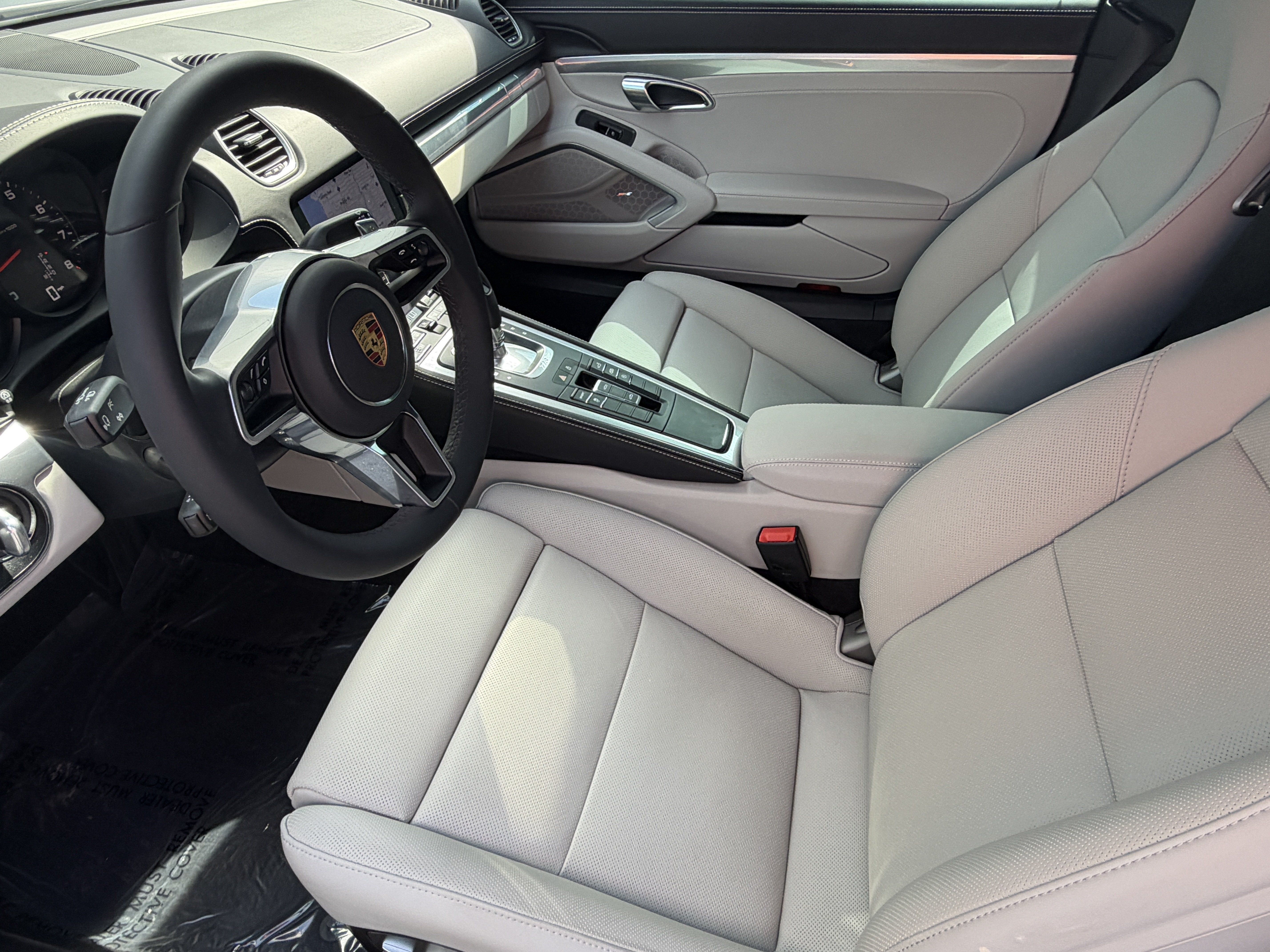Certified 2024 Porsche 718 Boxster RWD image 4