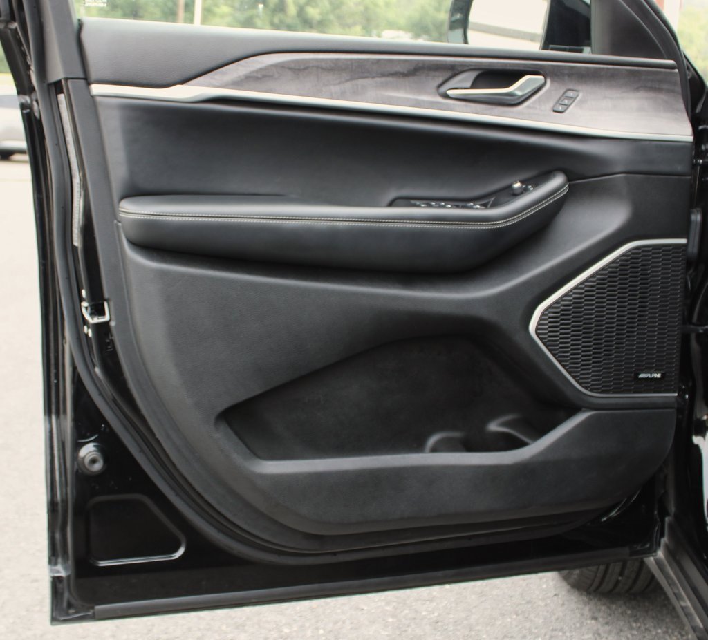 Used 2022 Jeep Grand Cherokee L Limited image 16