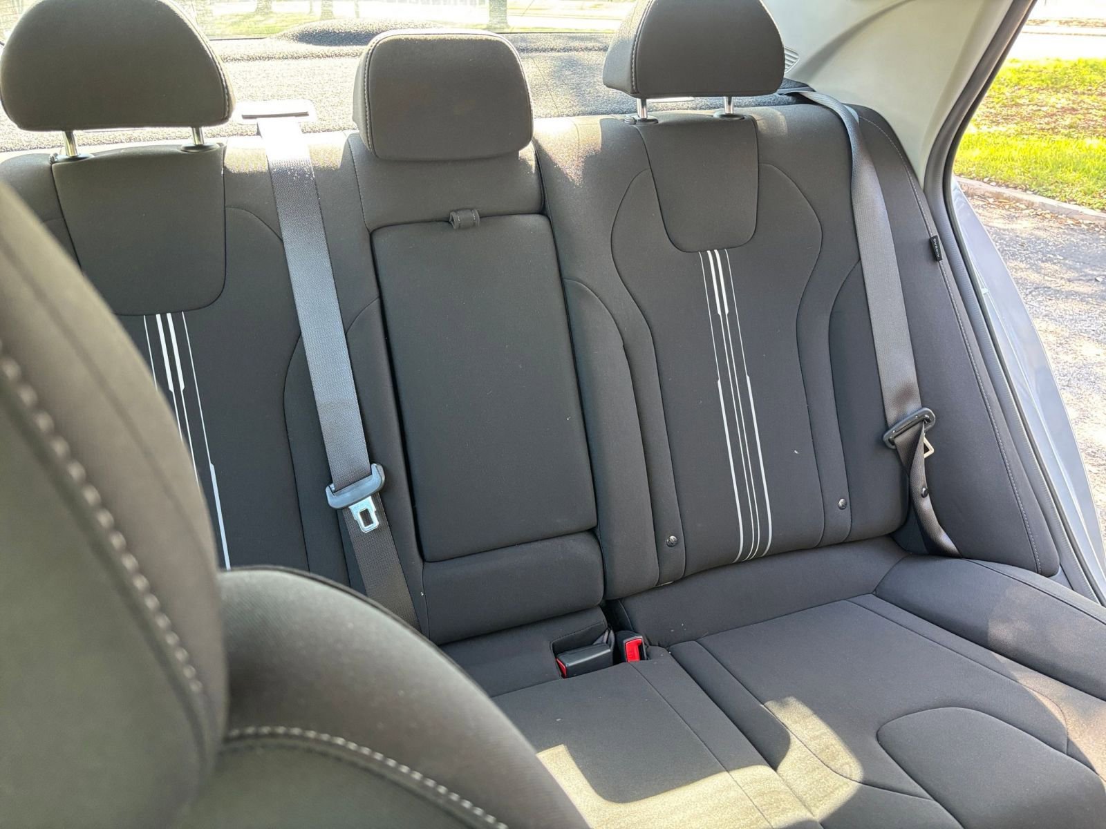 Used 2025 Hyundai Elantra SEL image 32