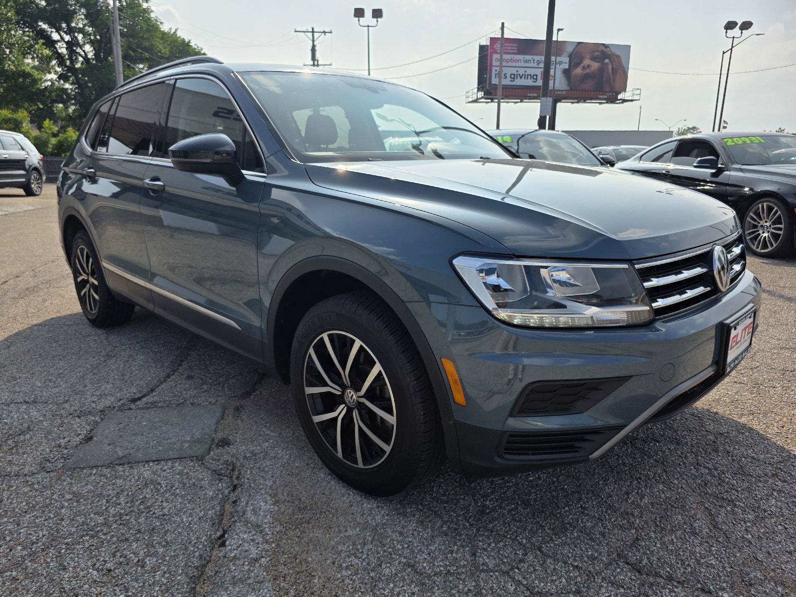Used 2021 Volkswagen Tiguan SEL AWD/4WD image 3