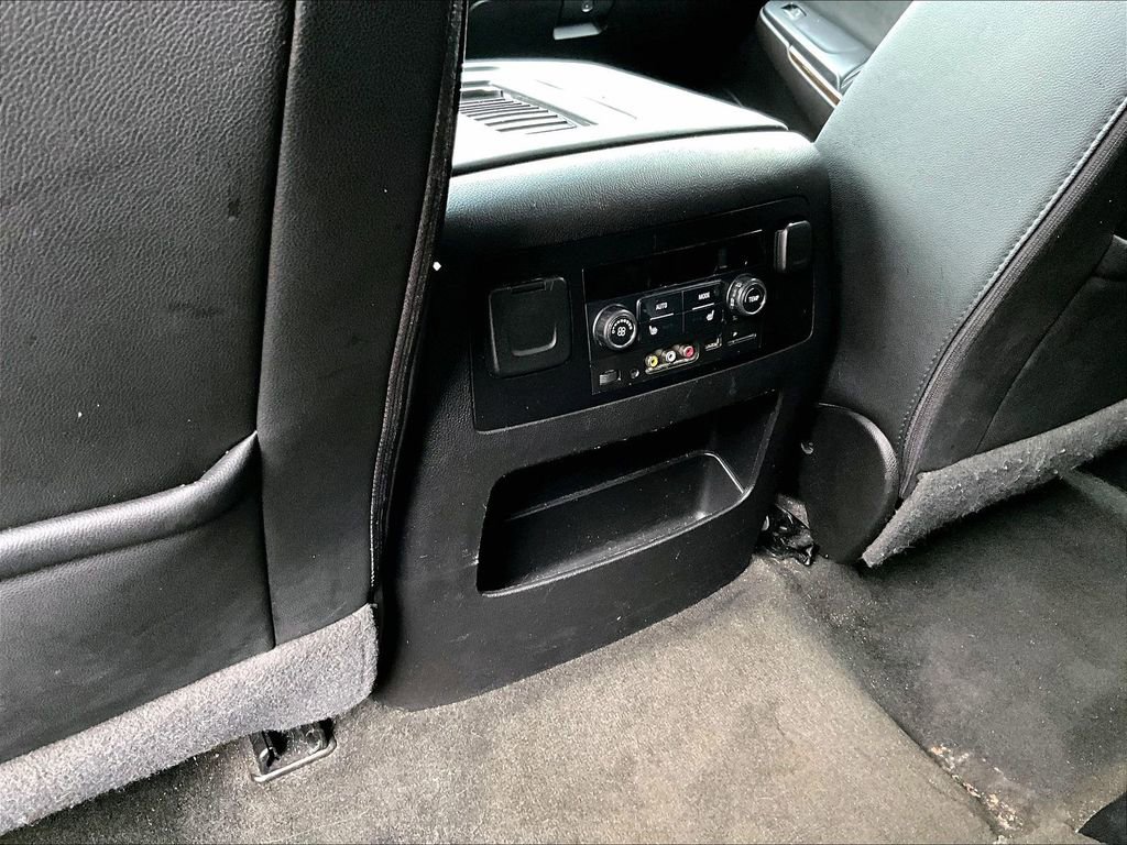 Used 2016 Chevrolet Suburban LT AWD/4WD image 29