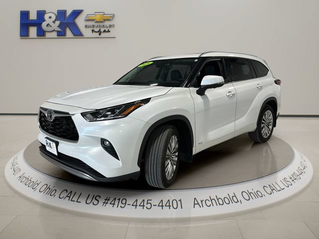 Used 2026 Toyota Highlander Platinum AWD/4WD image 3
