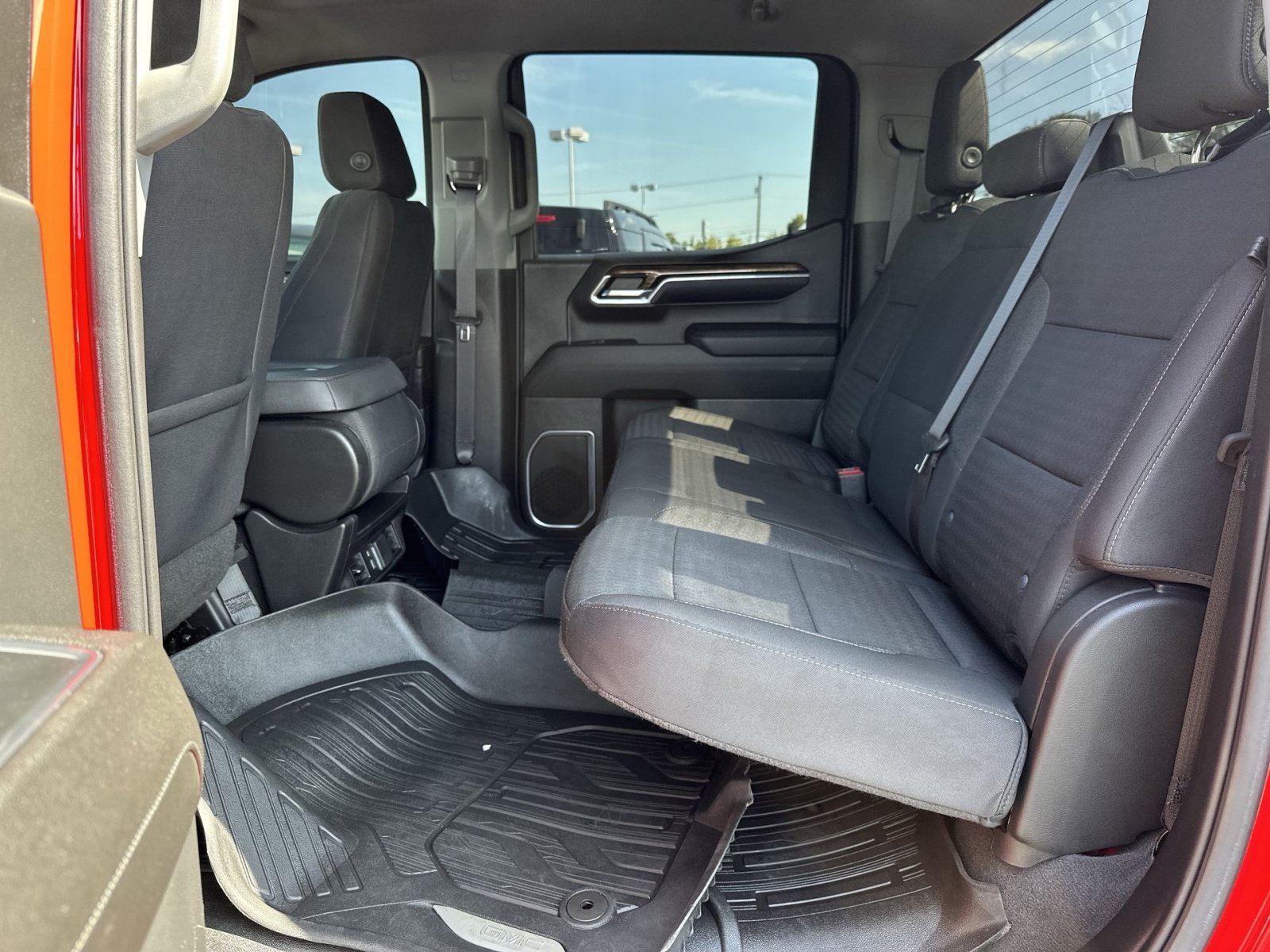 Used 2023 GMC Sierra 1500 SLE RWD image 25
